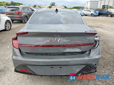 Zdjęcie 6 z 12 samochodu: 2021 HYUNDAI SONATA SEL VIN:KMHL64JA0MA145206 - miniatura