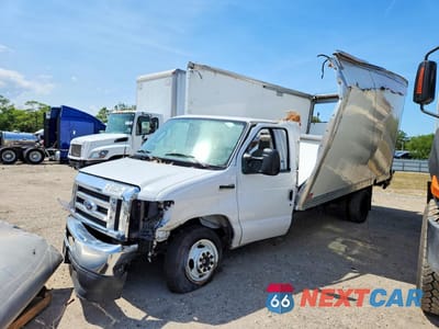 2023 FORD ECONOLINE E450 SUPER DUTY CUTAWAY VAN 1FDXE4FN3PDD21622 - główne zdjęcie licytacji z USA - miniatura