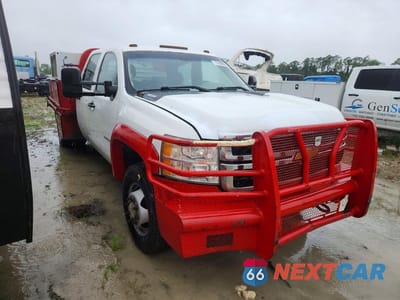Czwarte zdjęcie samochodu z boku: 2013 CHEV SILVERADO VIN:1GB4KZC8XDF199003 - miniatura