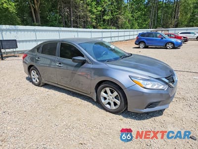 Czwarte zdjęcie samochodu z boku: 2016 NISSAN ALTIMA 2.5 S VIN:1N4AL3AP6GN350230 - miniatura