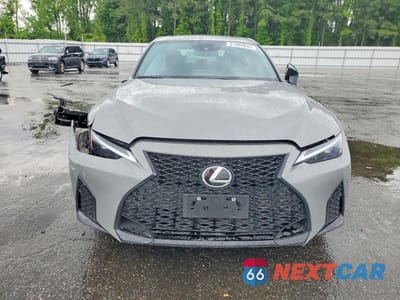 Piąte zdjęcie samochodu w środku: 2025 LEXUS IS 350 F SPORT DESIGN VIN:JTHBZ1B23S5091238 - miniatura