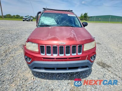 Piąte zdjęcie samochodu w środku: 2011 JEEP COMPASS SPORT VIN:1J4NT1FB7BD213822 - miniatura