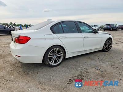 Trzecie zdjęcie samochodu z tyłu: 2015 BMW 328 I VIN:WBA3A5G5XFNS86957 - miniatura