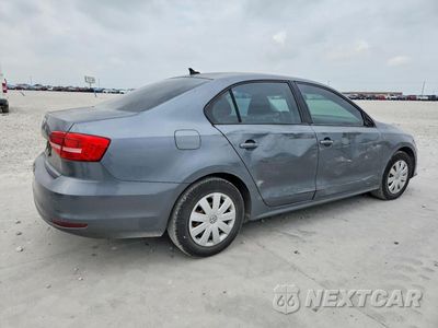 Trzecie zdjęcie samochodu z tyłu: 2015 VOLKSWAGEN JETTA BASE VIN:3VW2K7AJ0FM320604 - miniatura