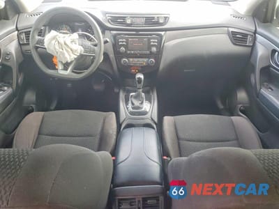 Zdjęcie 8 z 14 samochodu: 2018 NISSAN ROGUE SPORT S VIN:JN1BJ1CP7JW156736 - miniatura
