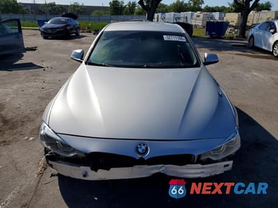 Piąte zdjęcie samochodu w środku: 2018 BMW 320 I VIN:WBA8A9C50JAH14606 - miniatura