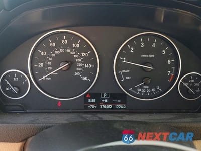 Zdjęcie 9 z 12 samochodu: 2015 BMW 328 XI VIN:WBA3B3C59FJ983776 - miniatura