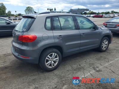 Trzecie zdjęcie samochodu z tyłu: 2015 VOLKSWAGEN TIGUAN S VIN:WVGAV7AX2FW558573 - miniatura