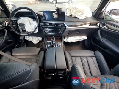Zdjęcie 8 z 12 samochodu: 2023 BMW 530XE VIN:WBA33AG01PCL69696 - miniatura