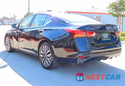 Czwarte zdjęcie samochodu z boku: 2025 NISSAN ALTIMA SV VIN:1N4BL4DV7SN377143 - miniatura