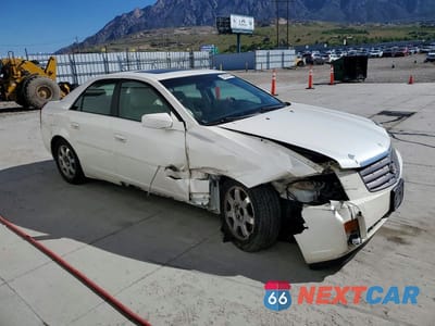 Czwarte zdjęcie samochodu z boku: 2004 CADILLAC CTS VIN:1G6DM577040189702 - miniatura