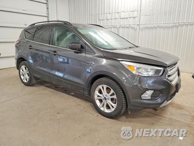 Czwarte zdjęcie samochodu z boku: 2018 FORD ESCAPE SE VIN:1FMCU0GD9JUB76254 - miniatura