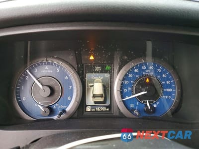 Zdjęcie 9 z 13 samochodu: 2018 TOYOTA SIENNA XLE 8-PASSENGER VIN:5TDYZ3DC8JS910525 - miniatura