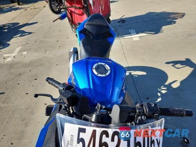 Piąte zdjęcie samochodu w środku: 2017 KAWASAKI EX300 B VIN:JKAEX8B19HDA38785 - miniatura