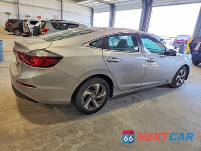 Trzecie zdjęcie samochodu z tyłu: 2019 HONDA INSIGHT EX VIN:19XZE4F57KE005919 - miniatura