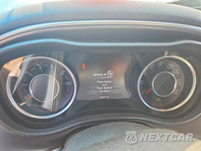 Zdjęcie 9 z 13 samochodu: 2015 DODGE CHALLENGER SXT VIN:2C3CDZAG5FH701868 - miniatura