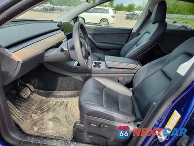 Zdjęcie 7 z 14 samochodu: 2022 TESLA MODEL Y VIN:7SAYGDEE7NA010186 - miniatura