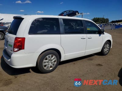 Trzecie zdjęcie samochodu z tyłu: 2018 DODGE GRAND CARAVAN SE VIN:2C4RDGBG8JR337960 - miniatura