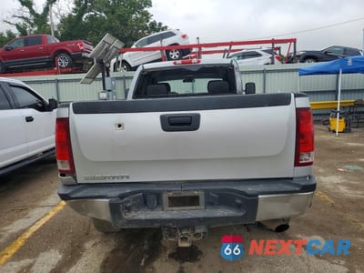 Zdjęcie 6 z 13 samochodu: 2013 GMC SIERRA K2500 HEAVY DUTY VIN:1GT22ZCG1DZ394240 - miniatura