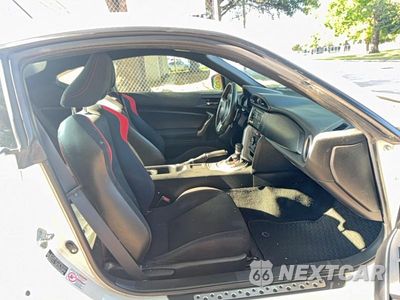 Piąte zdjęcie samochodu w środku: 2013 SCION FR-S BASE VIN:JF1ZNAA13D2723329 - miniatura