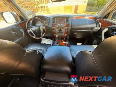 Zdjęcie 9 z 10 samochodu: 2016 INFINITI QX80 BASE VIN:JN8AZ2ND3G9800027 - miniatura