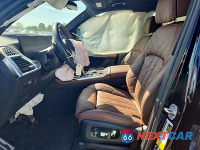 Zdjęcie 7 z 13 samochodu: 2023 BMW X7 XDRIVE40I VIN:5UX23EM0XP9R30984 - miniatura