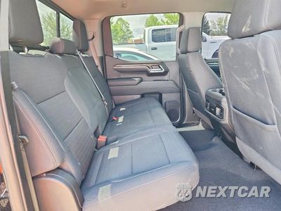 Zdjęcie 10 z 13 samochodu: 2024 CHEVROLET SILVERADO K1500 RST VIN:1GCUDEE81RZ376474 - miniatura