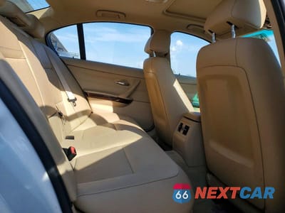 Zdjęcie 10 z 12 samochodu: 2011 BMW 328 I VIN:WBAPH7C57BE850461 - miniatura