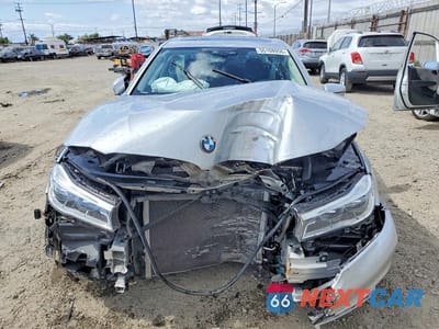 Piąte zdjęcie samochodu w środku: 2018 BMW 750 I VIN:WBA7F0C50JGM23722 - miniatura