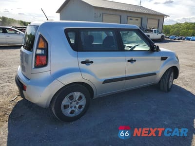 Trzecie zdjęcie samochodu z tyłu: 2011 KIA SOUL BASE VIN:KNDJT2A15B7332492 - miniatura
