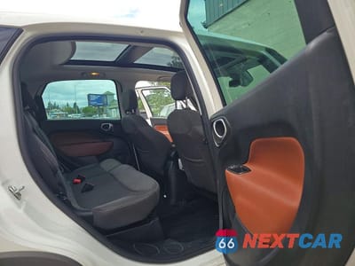 Zdjęcie 6 z 10 samochodu: 2015 FIAT 500L TREKKING VIN:ZFBCFADH2FZ033879 - miniatura