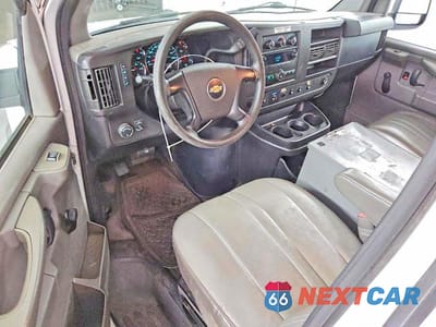 Zdjęcie 8 z 14 samochodu: 2013 CHEVROLET EXPRESS G2500 VIN:1GCWGECB5D1902245 - miniatura
