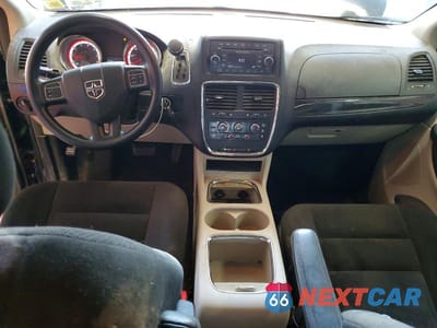 Zdjęcie 8 z 13 samochodu: 2016 DODGE GRAND CARAVAN SXT VIN:2C4RDGCG6GR384184 - miniatura