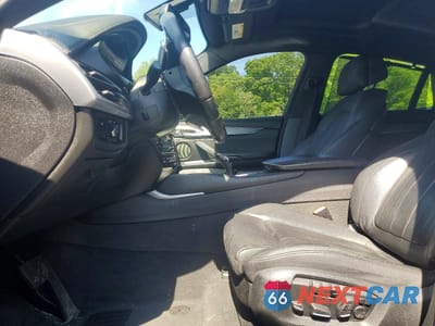 Zdjęcie 7 z 12 samochodu: 2015 BMW X6 XDRIVE50I VIN:5UXKU6C52F0F94009 - miniatura