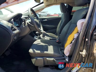Zdjęcie 7 z 12 samochodu: 2018 CHEVROLET CRUZE LT VIN:1G1BE5SM1J7100231 - miniatura