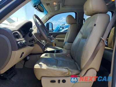 Zdjęcie 7 z 12 samochodu: 2014 CHEVROLET SILVERADO K2500 HEAVY DUTY LTZ VIN:1GC1KYE83EF182390 - miniatura
