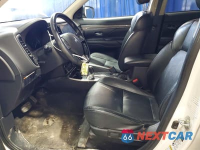 Zdjęcie 7 z 13 samochodu: 2019 MITSUBISHI OUTLANDER SE VIN:JA4AZ3A3XKZ018552 - miniatura