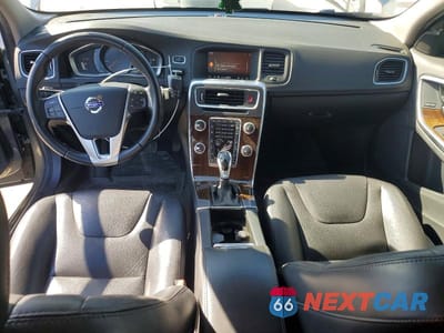 Zdjęcie 8 z 13 samochodu: 2017 VOLVO V60 T5 PREMIER VIN:YV140MEK8H1361026 - miniatura