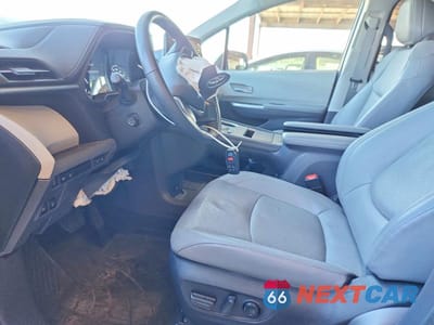 Zdjęcie 7 z 14 samochodu: 2024 TOYOTA SIENNA LIMITED 7-PASSENGER VIN:5TDZSKFC5RS150842 - miniatura