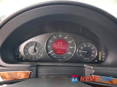 Zdjęcie 9 z 12 samochodu: 2004 MERCEDES-BENZ E 300TD VIN:WDBUF70JX4A445717 - miniatura