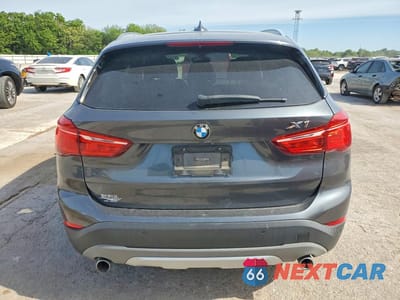 Zdjęcie 6 z 13 samochodu: 2018 BMW X1 VIN:WBXHT3C3XJ5K26023 - miniatura