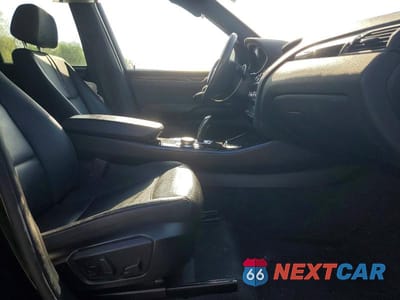 Zdjęcie 7 z 13 samochodu: 2017 BMW X3 XDRIVE28I VIN:5UXWX9C33H0T21993 - miniatura
