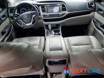 Zdjęcie 8 z 13 samochodu: 2014 TOYOTA HIGHLANDER LIMITED VIN:5TDDKRFH2ES044003 - miniatura
