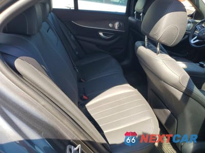 Zdjęcie 10 z 12 samochodu: 2020 MERCEDES-BENZ E 350 4MATIC VIN:WDDZF8EB6LA709308 - miniatura