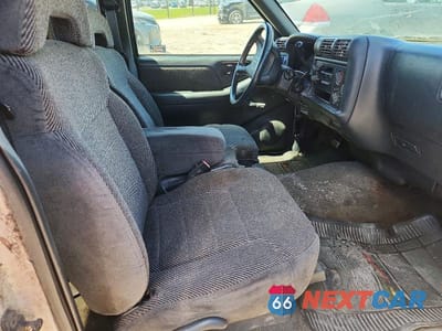 Zdjęcie 10 z 11 samochodu: 1996 CHEVROLET S TRUCK S10 VIN:1GCCS19X9TK224096 - miniatura