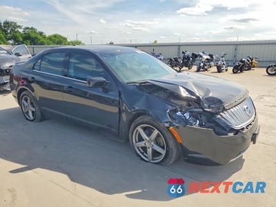 Czwarte zdjęcie samochodu z boku: 2010 MERCURY MILAN VIN:3MEHM0HA2AR615959 - miniatura