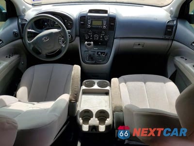 Zdjęcie 8 z 14 samochodu: 2010 KIA SEDONA LX VIN:KNDMG4C3XA6344945 - miniatura