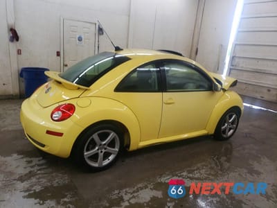Trzecie zdjęcie samochodu z tyłu: 2009 VOLKSWAGEN NEW BEETLE S VIN:3VWRW31C19M511417 - miniatura