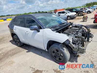 Czwarte zdjęcie samochodu z boku: 2025 TOYOTA RAV4 VIN:2T3A1RFV5SW540712 - miniatura