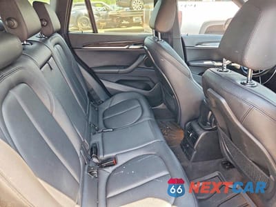Zdjęcie 11 z 14 samochodu: 2018 BMW X1 XDRIVE28I VIN:WBXHT3C34J5L27008 - miniatura